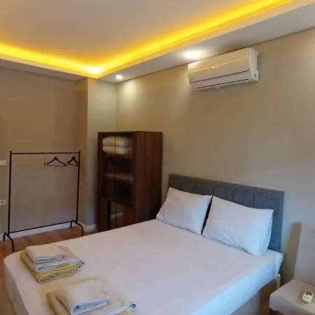 Mali Garden Apartman