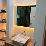 Mali Garden Apartment *