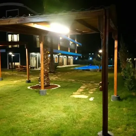 Apartamento Mali Garden Side